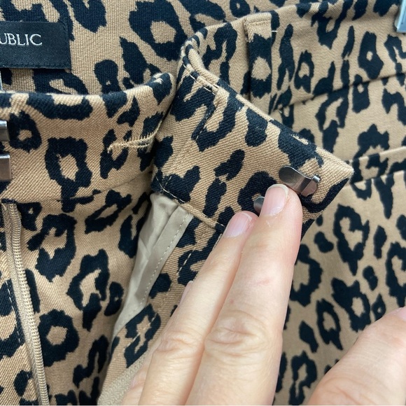 Banana Republic Leopard Animal Print Sloan Ankle Dress Pants Trousers Size 12 - Picture 7 of 8
